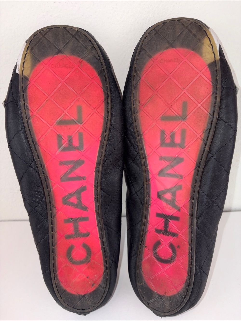 Vintage Authentic Chanel Cambon Ballet Flats ~ in Black/White Quilted Leather - Picture 9 of 17